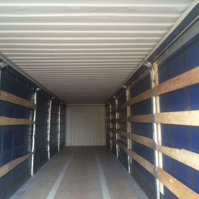 45′ HCPW with a tarpaulin wall